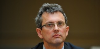 Valentin Lazea: Băncile centrale ar trebui să le reamintească politicienilor că nu prin stimulente se rezolvă crizele, ci pe calea grea a reformelor Valentin Lazea