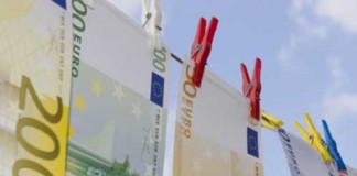 Mari bănci britanice – HSBC, RBS sau Coutts, apar nominalizate în cea mai mare schemă de spălare de bani din Europa de Est