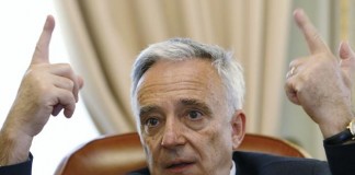 Mugur Isărescu: BNR se uită atent la tendinţa inflaţiei şi se aşteaptă la o creştere în domeniu, în primele luni ale anului viitor, ca urmare a unui efect statistic mugur-isarescu