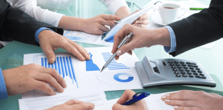 Fondurile de investiţii, alternativă la depozitele bancare. Pot fi depuse sume de bani mai mici decât la bănci, iar randamentele sunt mai mari