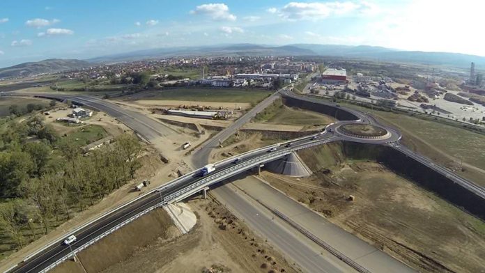 A fost finalizat studiul geotehnic pentru capetele celei mai aşteptate autostrăzi din România, Sibiu-Piteşti