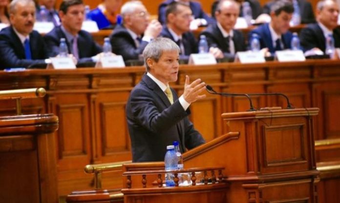 guvernul_ciolos_investit_de_parlament