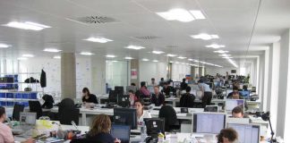 Programul de lucru flexibil pentru angajaţi începe să fie aplicat şi în România în condiţiile prevăzute de lege rogramul de lucru flexibil pentru angajaţi