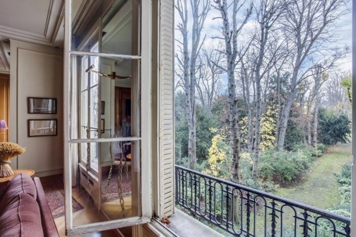 Rare and elegant apartment with impressive views on Rodin Museum gardens in the 7th arrondissement of Paris