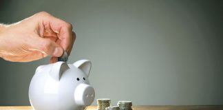 Guvernul a discutat un proiect de ordonanţă de urgenţă prin care contribuţia la Pilonul II de pensii private obligatorii va fi redusă de la 5,1% la 3,7% începând de anul viitor pensii private