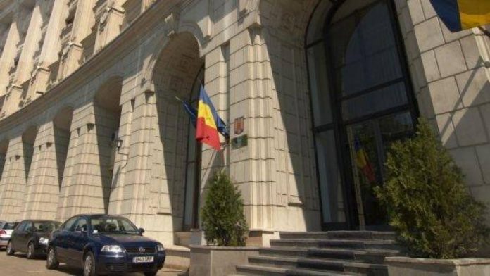 Ministerul Energiei informează că se pregătesc, iar în urmatoarele patru luni se vor demara, procedurile de recrutare a unor manageri profesionişti privind guvernanţa corporativă în companiile de stat