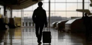 Somajul e la minime istorice, dar nu pentru că duduie economia. Principala cauză e emigrația masivă