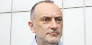 DNA a cheltuit 26 milioane euro pe interceptarea si supravegherea tehnica a omului de afaceri Sorin Strutinsky, urmarit continuu din 2009 pana azi. Strutinsky dovedeste ca DNA nu are nicio inregistrare care sa sustina vreo acuzatie la adresa lui: “25.982.037 euro sunt doar costurile pentru o persoana! Adica eu. Pentru a ajunge la sursele de cheltuire a acestui munte de bani, ar trebui cercetati si partenerii de Protocol”