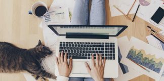 Lucratul de oriunde s-a dovedit posibil, dar nu si sustenabil. Locatia conteaza. munca de acasa, LUCRATUL DE ORIUNDE