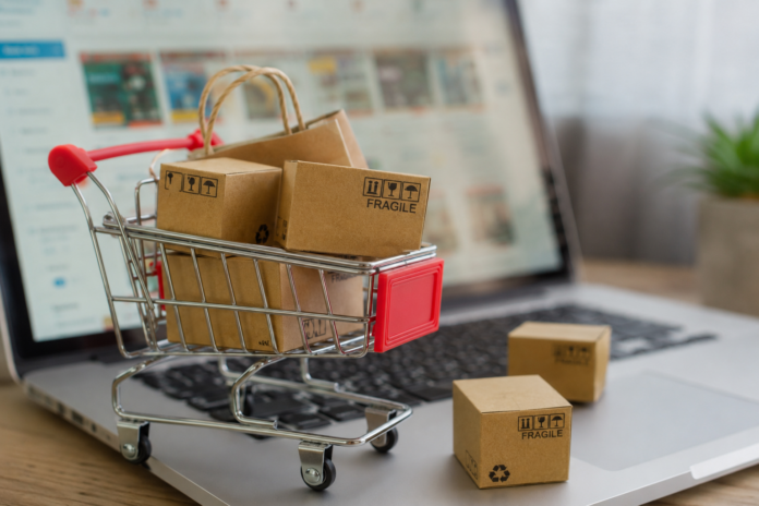 Taxe colete din afara UE pentru comenzile online sub 150 de euro, după noile reguli europene aplicabile de la 1 iulie 2026.
