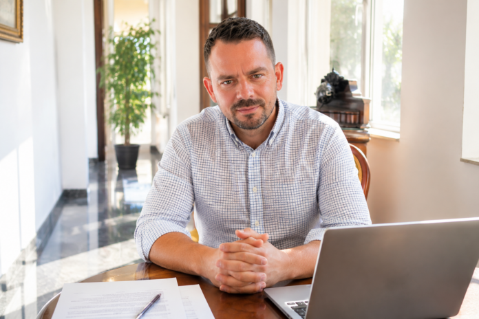 visinel_balan Cine este Vișinel Bălan. Directorul DGASPC care vorbește despre furtul banilor beneficiarilor și „caracatița” din Protecția Copilului