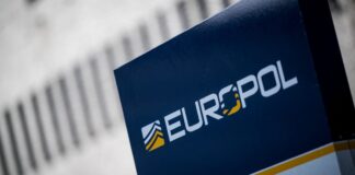 Reforma Europol mută granița dintre securitate și viață privată: milioane de date ar putea intra într-o zonă de control extins Reforma Europol mută granița dintre securitate și viață privată: milioane de date ar putea intra într-o zonă de control extins