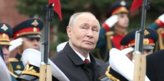 Putin mobilizează 400 de miliarde de ruble de la marile averi ale Rusiei, dar deficitul bugetar rămâne de peste 16 ori mai mare Putin mobilizează 400 de miliarde de ruble de la marile averi ale Rusiei, dar deficitul bugetar rămâne de peste 16 ori mai mare