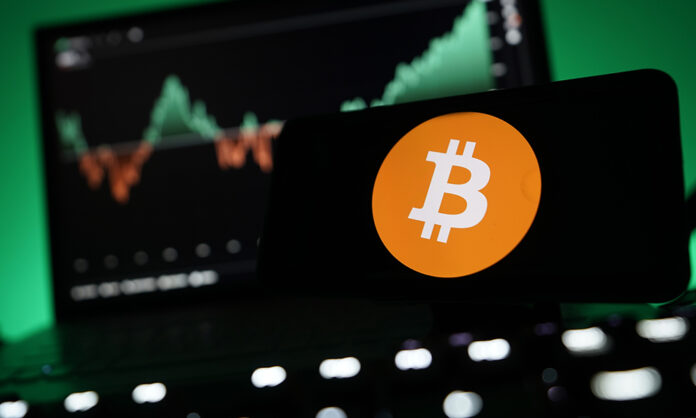 CEO-ul Coinbase spune că Bitcoin a atins minimul, dar piața încă nu confirmă o revenire durabilă CEO-ul Coinbase spune că Bitcoin a atins minimul, dar piața încă nu confirmă o revenire durabilă