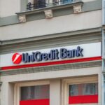 UniCredit Bank transferă riscul unui portofoliu corporate de 3,5 miliarde lei, fără să scoată creditele din bilanț