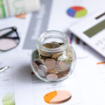 Investițiile au crescut cu 11,9% în primul semestru, dar economia României a intrat pe minus pe fondul consumului slab