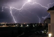 Furtunile lovesc mai scump locuințele din România: despăgubirile au ajuns la 35 de milioane de lei