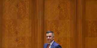 PSD înființează o comisie pentru alegeri anticipate. Grindeanu avertizează asupra reacției economiei și piețelor
