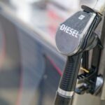 Doi autori propun un stimulent de 5.000 de euro pentru casarea camionetelor diesel vechi din UE