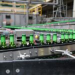 Heineken își regândește strategia în Europa: consumul de bere scade, iar costurile împing grupul spre restructurări