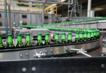 Heineken își regândește strategia în Europa: consumul de bere scade, iar costurile împing grupul spre restructurări Heineken își regândește strategia în Europa: consumul de bere scade, iar costurile împing grupul spre restructurări