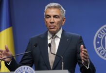 Dragoș Anastasiu: Guvernul Bolojan a luat măsuri nepopulare, dar reforma companiilor de stat s-a lovit de suspiciuni Dragoș Anastasiu: Guvernul Bolojan a luat măsuri nepopulare, dar reforma companiilor de stat s-a lovit de suspiciuni