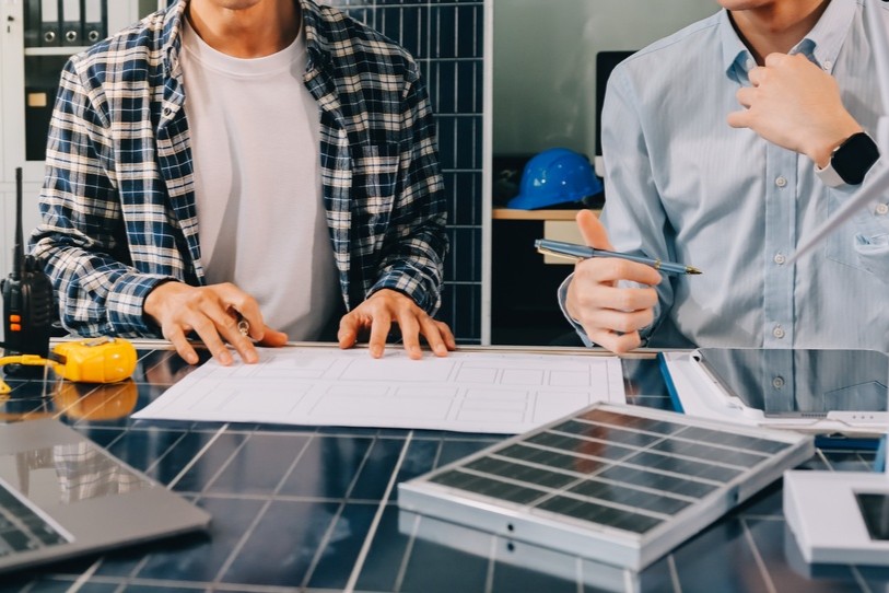 R.Power dezvoltă în Olt un sistem de stocare de 100 MW, al doilea proiect de baterii al companiei în România