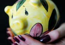 Marea Britanie: numărul milionarilor cu economii în conturi ISA a atins un record, cu circa 60 de persoane peste 4 milioane de lire Marea Britanie: numărul milionarilor cu economii în conturi ISA a atins un record, cu circa 60 de persoane peste 4 milioane de lire