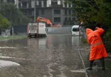 Cod roșu de vreme severă la Istanbul: MAE le recomandă românilor să evite deplasările neesențiale Cod roșu de vreme severă la Istanbul: MAE le recomandă românilor să evite deplasările neesențiale