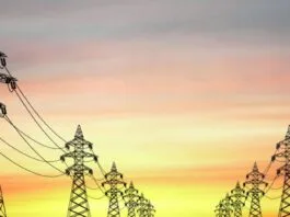 Guvernul propus de Luca Niculescu vizează 5.800 MW noi până în 2027 și menținerea ajutoarelor pentru vulnerabili