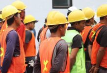 ANAF a găsit facturi de 32 de milioane de lei fără servicii reale la firme care aduceau muncitori asiatici