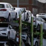 Industria auto exportă masiv, dar lasă România expusă: deficitul de 12,5 miliarde de euro și dependența de piața europeană