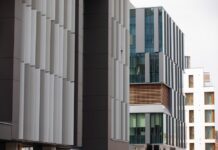 România a livrat 636.310 locuințe în zece ani, dar construcțiile au scăzut cu aproape 20% față de vârful din 2022 România a livrat 636.310 locuințe în zece ani, dar construcțiile au scăzut cu aproape 20% față de vârful din 2022